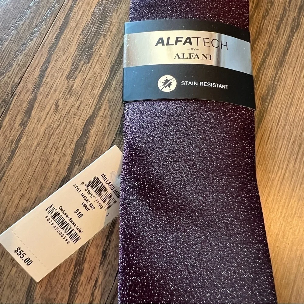 NWT mens Alfani slim neck tie stain resistant Millard Mini berry color